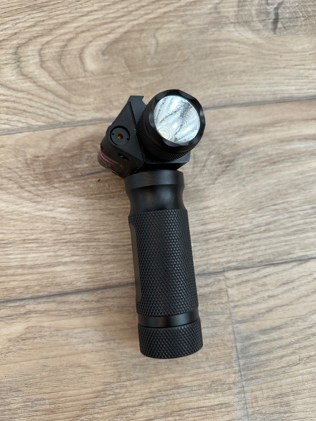 Shooter cnc grip + svítilna