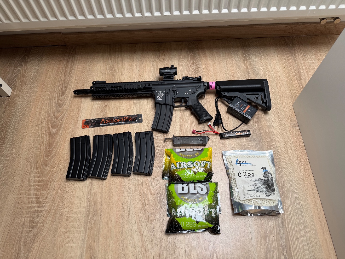 E&C M4 NOVESKE 9” Kestrel ECU (Celo kov)