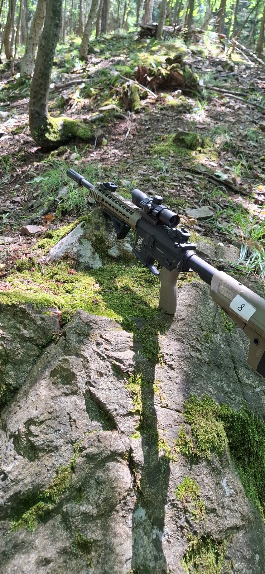 Delta Armory AR15 Half-Tan + doplňky