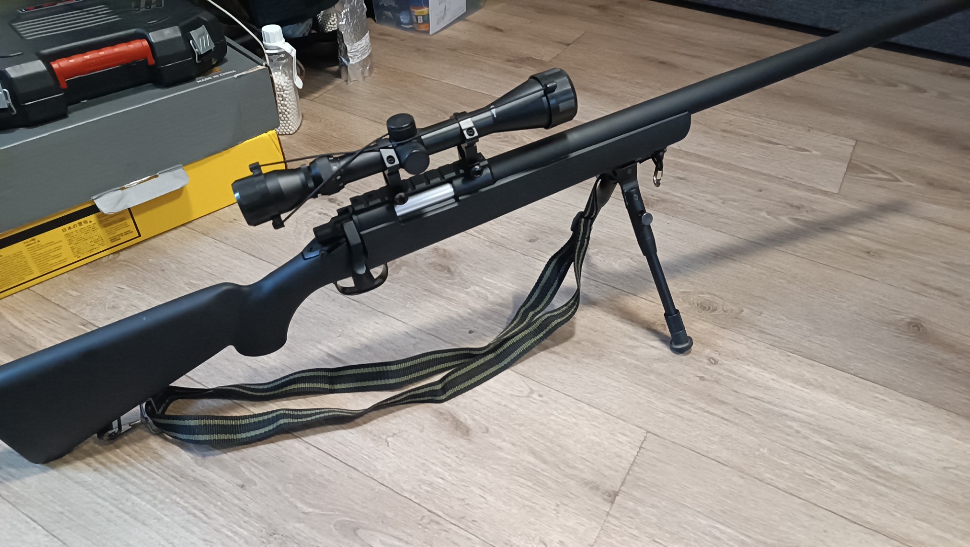 Odstřelovací puška MB02D, kompletní set